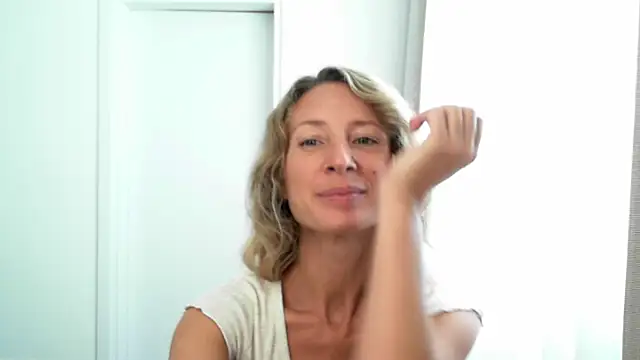 Paevoa online show from 11-19-25, 10:04