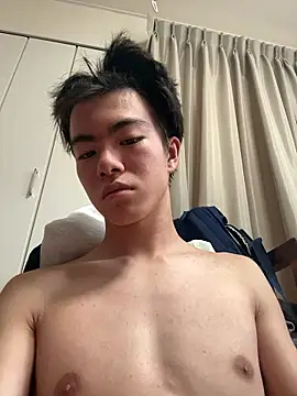 Snapshot of gagsjj chatting on 10-26-25, 04:07 gagsjj online show from 10-26-25, 04:07