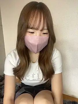 Snapshot of maika_3 chatting on 09-27-25, 05:56 maika 3 online show from 09-27-25, 05:56