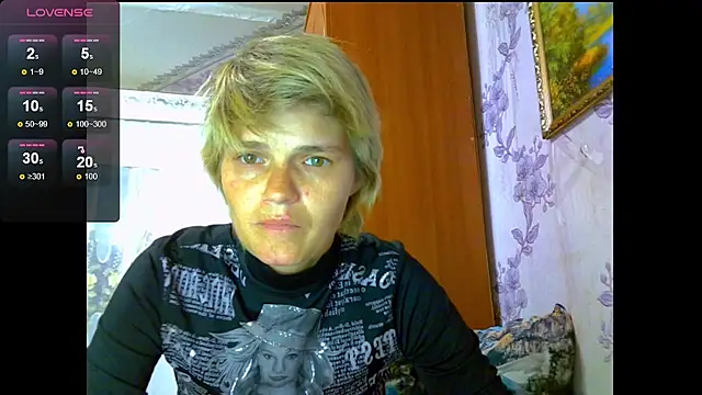 Snapshot of SaraSnow_ chatting on 09-22-25, 05:37 SaraSnow online show from 09-22-25, 05:37