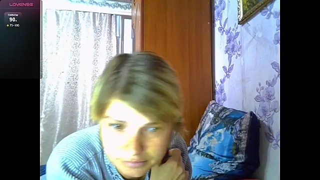 Snapshot of SaraSnow_ chatting on 10-16-25, 07:26 SaraSnow online show from 10-16-25, 07:26