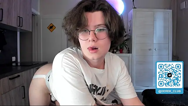 Derek Shameless online show from 08-06-26, 05:04