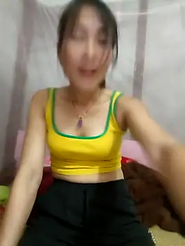 Yumyum kiw online show from 10-31-25, 08:26