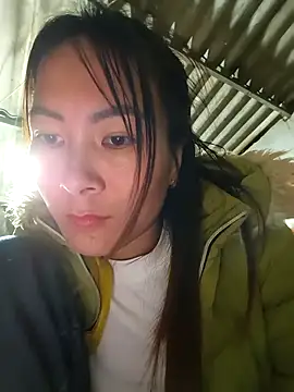 Yumyum kiw online show from 11-19-25, 01:00