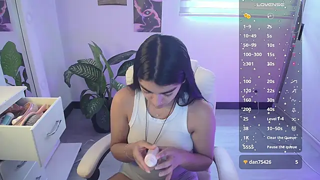 Snapshot of amarasilk_ chatting on 07-27-26, 07:21 amarasilk online show from 07-27-26, 07:21