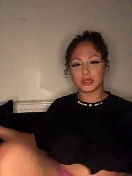 Snapshot of Welsh_Maya19X chatting on 09-23-25, 11:19 Welsh Maya19X online show from 09-23-25, 11:19