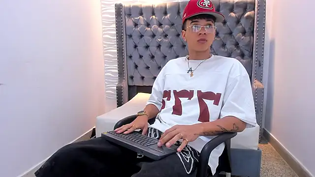 MARSHALL SPENCER online show from 04-21-26, 01:17