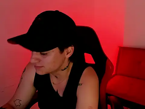 PeytonBox online show from 12-05-25, 11:08