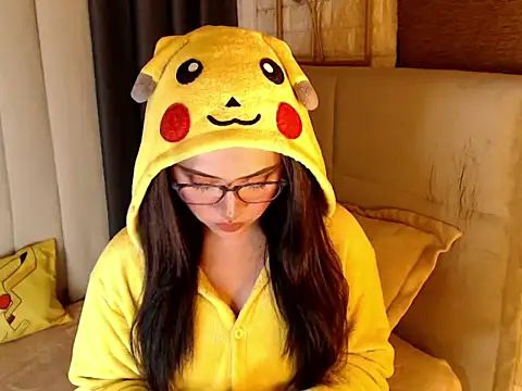 yourdevilsweettsx online show from 04-05-26, 02:03