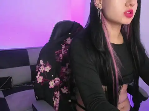 GwenHazel online show from 10-02-25, 12:06