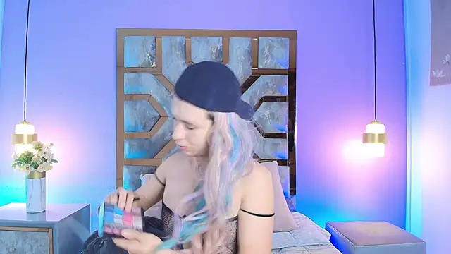 Electra Gosselin online show from 11-12-25, 04:02