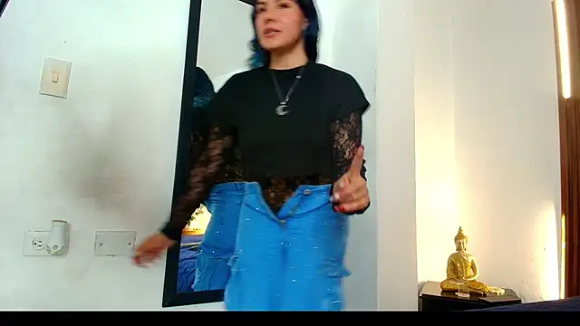 Evelin thompsson online show from 01-13-26, 03:23