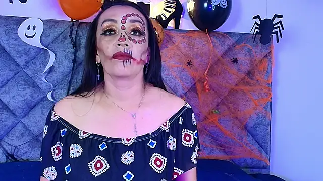 Snapshot of Shantey_Laurent chatting on 11-01-25, 03:03 Shantey Laurent online show from 11-01-25, 03:03