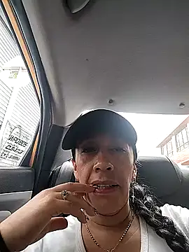 Snapshot of Shantey_Laurent chatting on 11-18-25, 02:54 Shantey Laurent online show from 11-18-25, 02:54