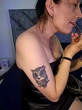 Snapshot of Shantey_Laurent chatting on 12-02-25, 01:17 Shantey Laurent online show from 12-02-25, 01:17