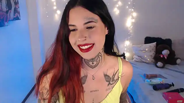 Maddy Vicius19 online show from 03-18-26, 03:42