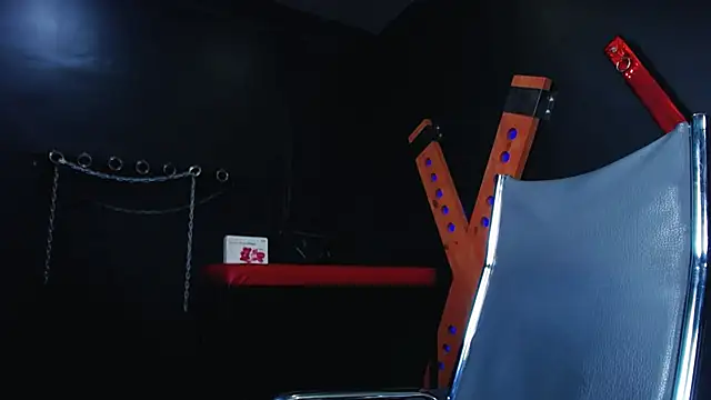 Snapshot of Matthewlodge chatting on 09-20-25, 01:34 Matthewlodge online show from 09-20-25, 01:34