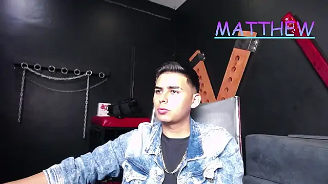 Snapshot of Matthewlodge chatting on 09-26-25, 01:26 Matthewlodge online show from 09-26-25, 01:26