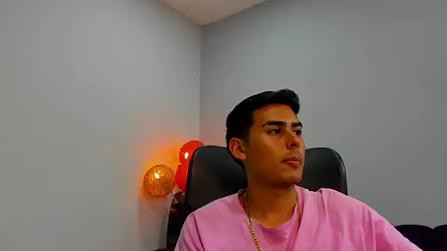 Snapshot of Matthewlodge chatting on 11-13-25, 03:16 Matthewlodge online show from 11-13-25, 03:16