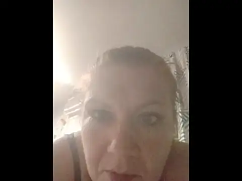 Snapshot of nakedgarbageperson chatting on 10-29-25, 11:45 nakedgarbageperson online show from 10-29-25, 11:45