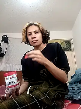 kittymutant99 online show from 11-04-25, 06:18