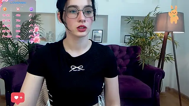 Charming Mysteriousss online show from 04-16-26, 01:34