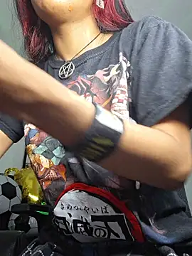 carolinerue online show from 06-30-26, 04:46