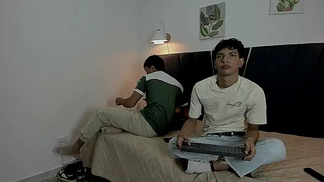 maicol cum23 online show from 09-28-25, 01:05