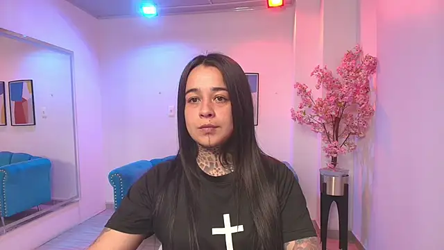 Black roseee online show from 04-22-26, 04:37