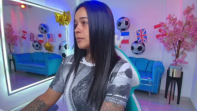 Black roseee online show from 06-16-26, 03:53