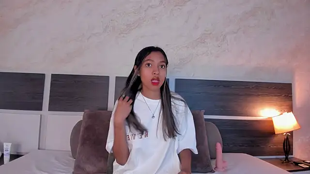 Snapshot of Susanna_Cute chatting on 10-07-25, 12:13 Susanna Cute online show from 10-07-25, 12:13