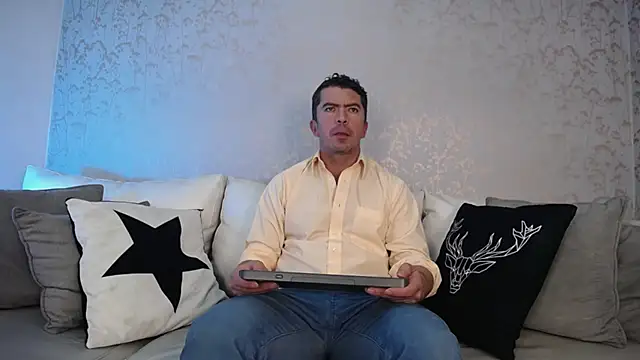 Snapshot of JuanKarloz_ chatting on 10-03-25, 01:30 JuanKarloz online show from 10-03-25, 01:30