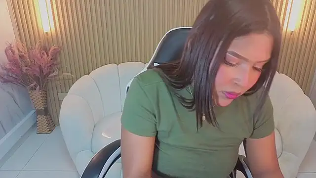 naomi tp online show from 10-04-25, 12:36