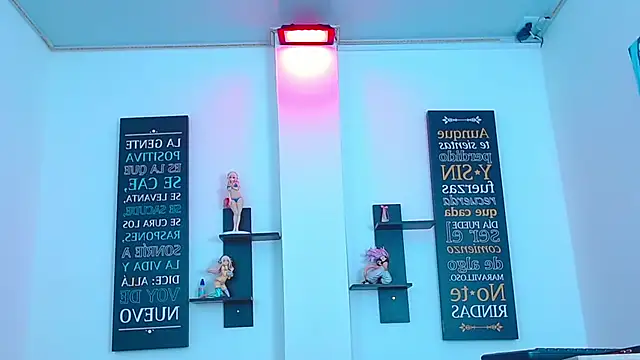 CHLOE THUNDERS online show from 02-11-26, 11:15