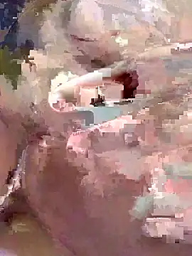 Snapshot of luzmelzinha chatting on 03-19-26, 05:39 luzmelzinha online show from 03-19-26, 05:39