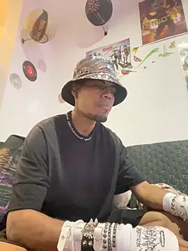 Teito69 online show from 09-19-25, 04:36