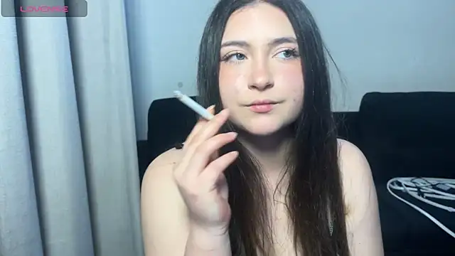 valentinauwu online show from 11-08-25, 02:34