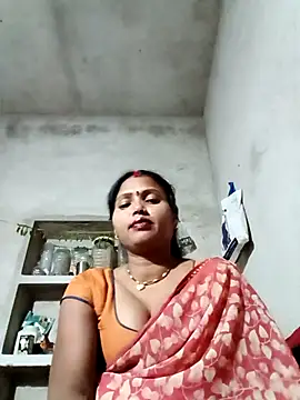 Snapshot of Cm_pooja chatting on 05-06-26, 05:07 Cm pooja online show from 05-06-26, 05:07