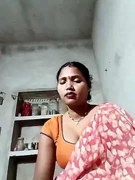 Snapshot of Cm_pooja chatting on 07-19-26, 08:56 Cm pooja online show from 07-19-26, 08:56