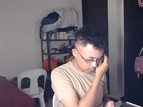 Snapshot of itsyour_Asianboy15 chatting on 03-08-26, 05:22 itsyour Asianboy15 online show from 03-08-26, 05:22