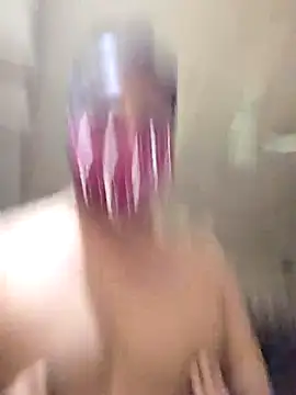 Snapshot of shobha_lover02 chatting on 10-28-25, 05:48 shobha lover02 online show from 10-28-25, 05:48