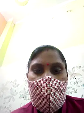 Snapshot of Hotty-arohi chatting on 11-08-25, 06:24 Hotty-arohi online show from 11-08-25, 06:24