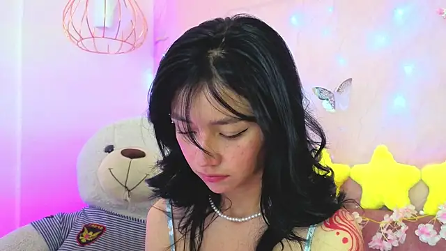 april bennett online show from 04-20-26, 01:03