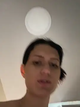 Caroline daring online show from 03-30-26, 05:36