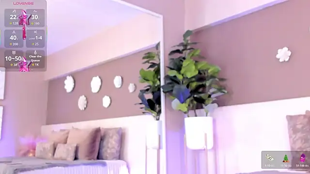 Snapshot of VictoriaShelby chatting on 11-27-25, 12:07 VictoriaShelby online show from 11-27-25, 12:07