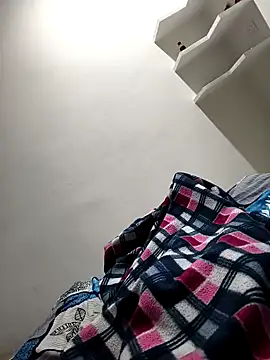 Snapshot of Chanderi19 chatting on 10-09-25, 03:32 Chanderi19 online show from 10-09-25, 03:32