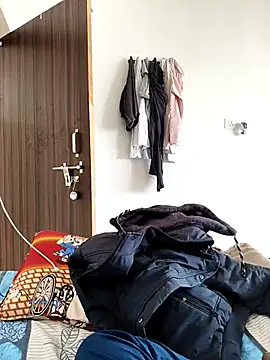 Snapshot of Chanderi19 chatting on 11-29-25, 04:48 Chanderi19 online show from 11-29-25, 04:48