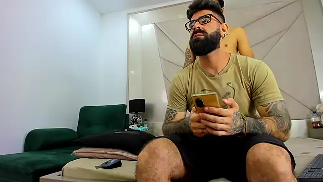 Harald Smed online show from 09-18-25, 01:24