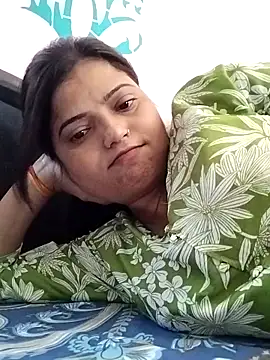 Hot-Pooja25 online show from 04-19-26, 03:17