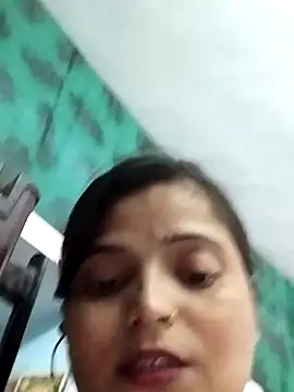 Hot-Pooja25 online show from 04-22-26, 03:24